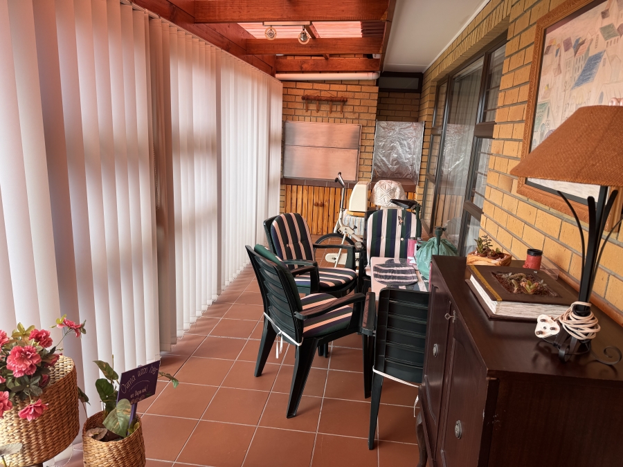 3 Bedroom Property for Sale in Hartenbos Central Western Cape